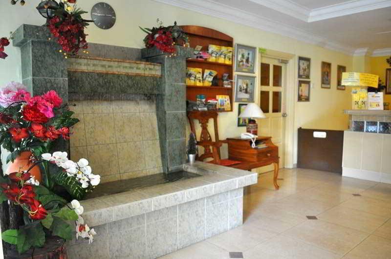 Sun Inns Hotel D'Mind Сері-Кембанган Екстер'єр фото